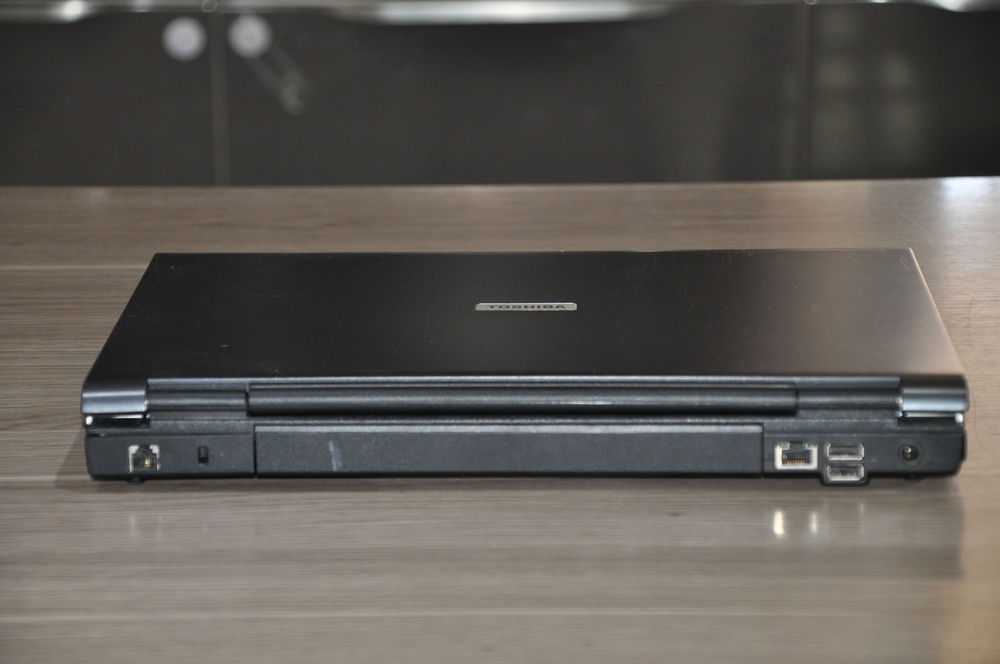 Toshiba Satellite M70-226 de 15,4 pouces Matériel informatique