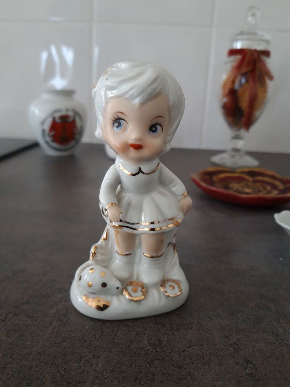 Bibelots en Porcelaine, en C&eacute;ramique, en Verre... Décoration
