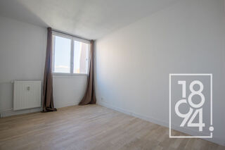  Appartement  vendre 5 pices 100 m La batarelle