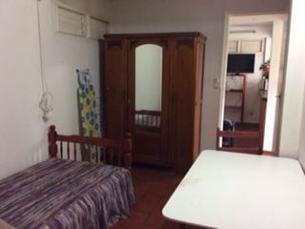 Location Appartement appartement en rez-de-jardin Saint-esprit