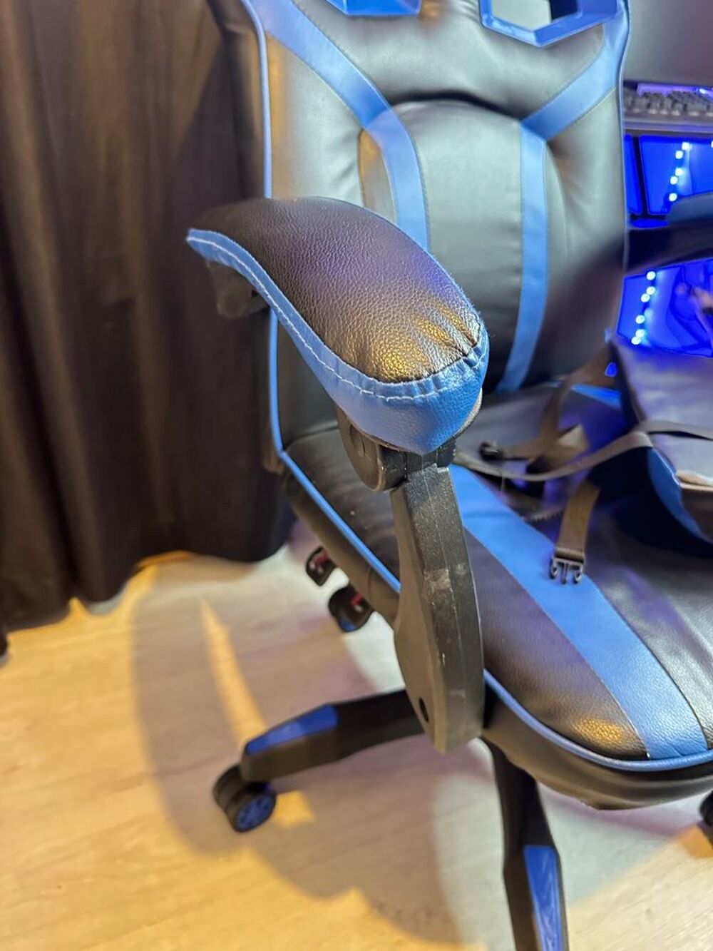 Bureau et chaise gamer Meubles