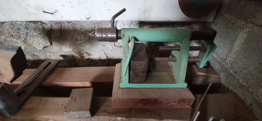 Tour &agrave; bois Bricolage
