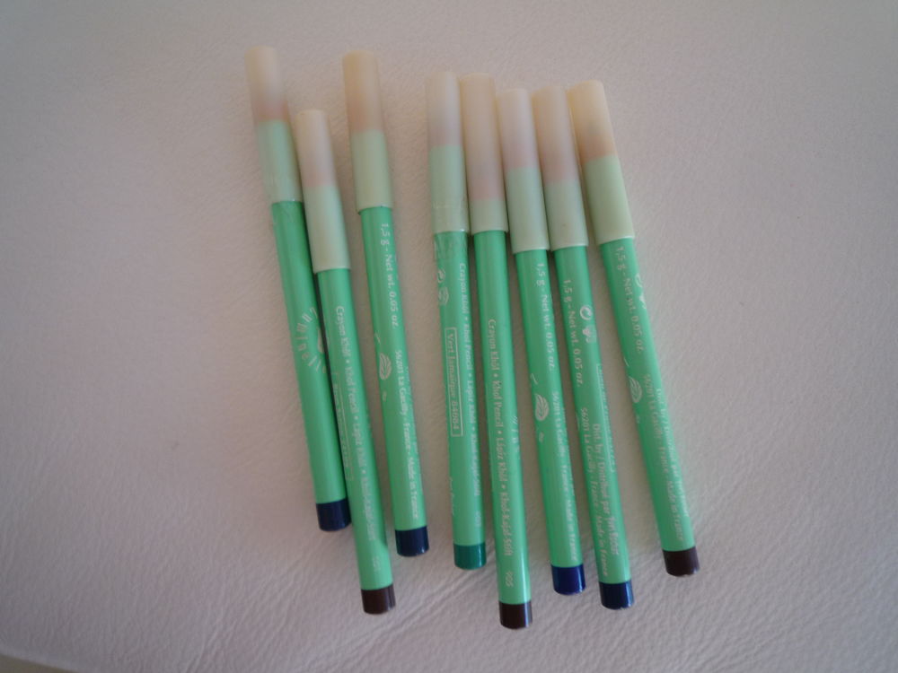 CRAYONS YEUX YVES ROCHER NEUFS 