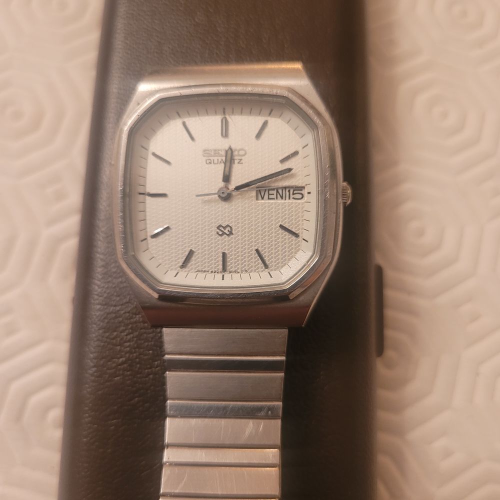 PARURE IVOIRE ANCIENNE / MONTRES ANCIENNES Bijoux et montres