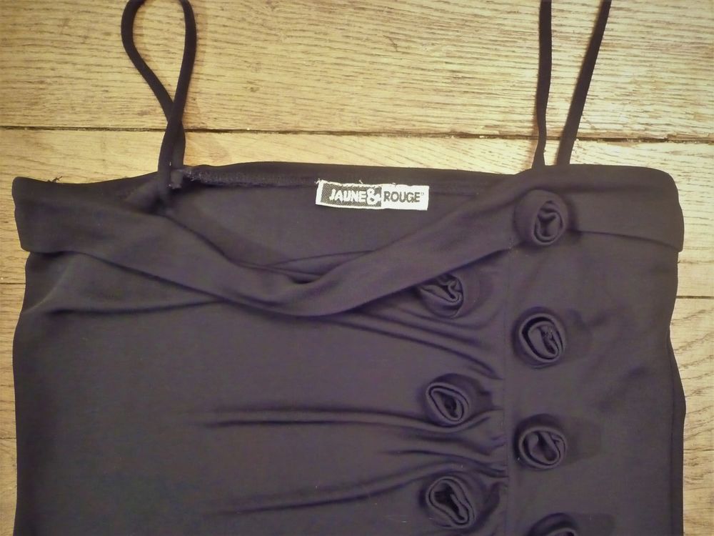 Top/ Tee Shirt &agrave; Fines Bretelles Noir- Jaune &amp; Rouge Vêtements