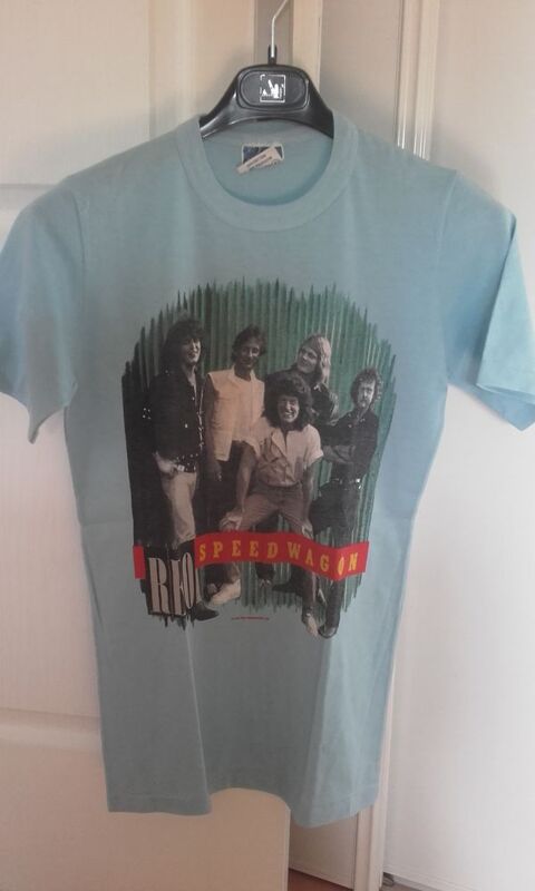 T-Shirt : Reo Speedwagon - Live In Europe '85 - Taille : M 250 Angers (49)