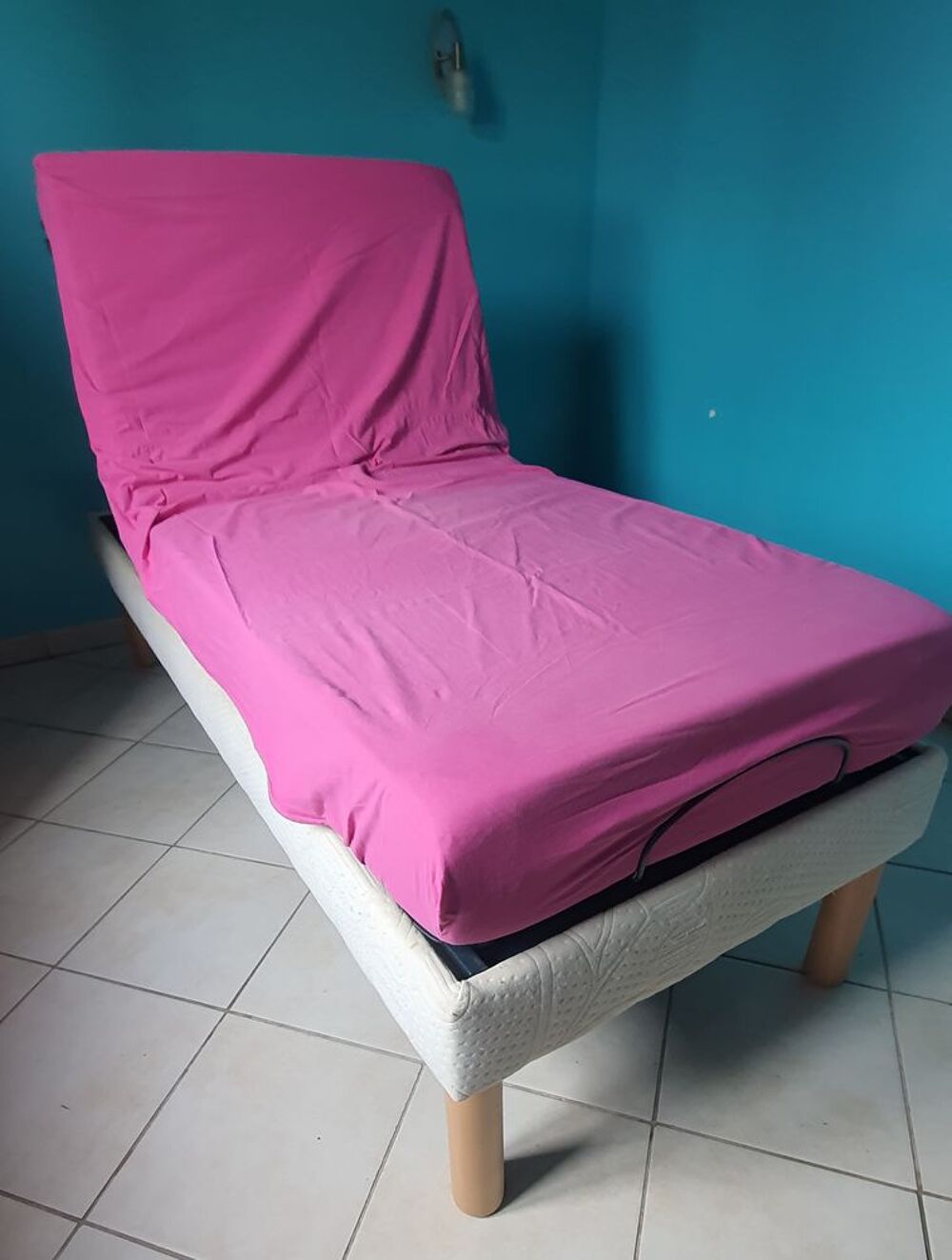 1 Sommier T.P.R Electrique avec matelas Meubles