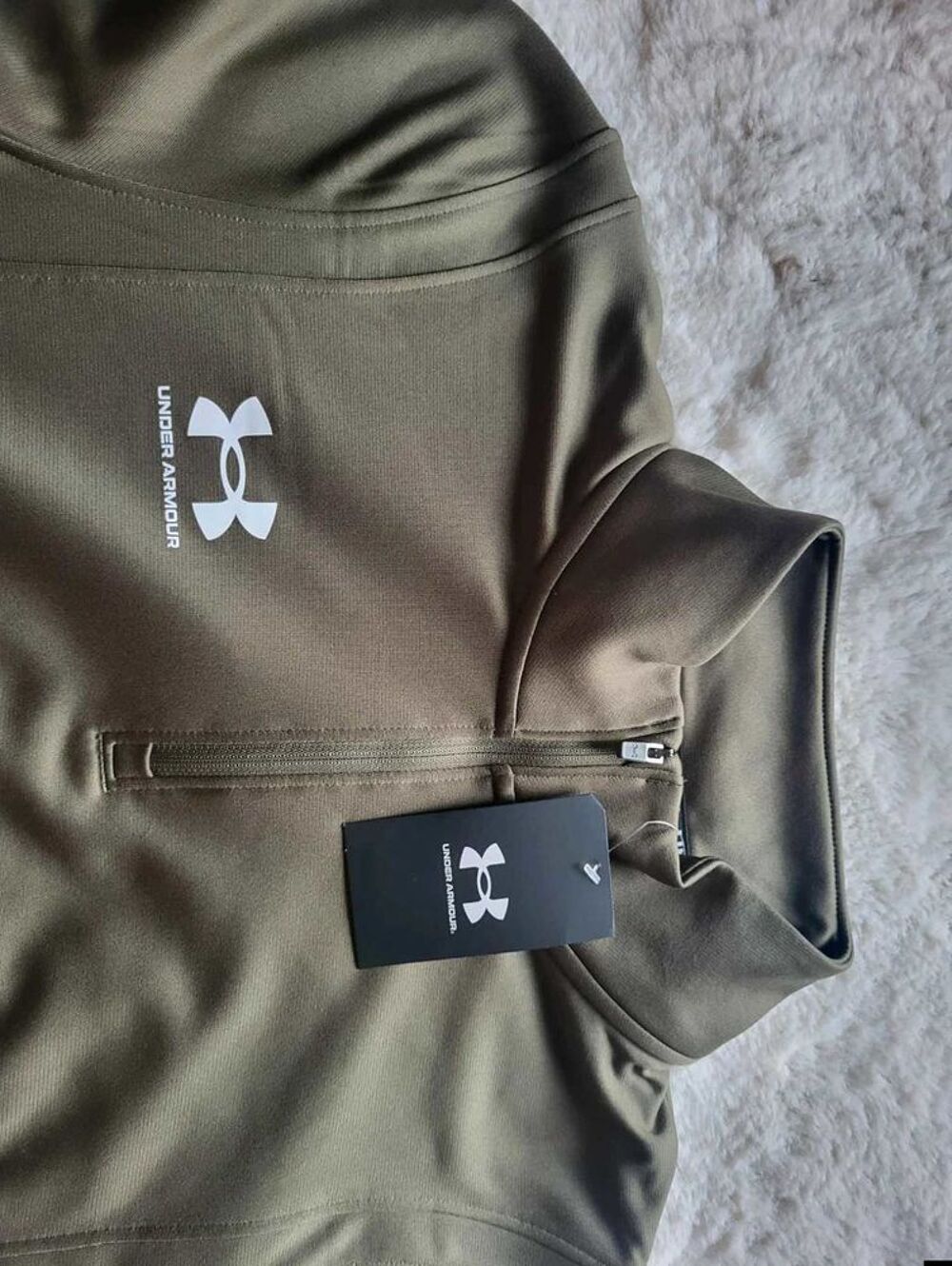 sweat+under+amour+Vert+kaki Vêtements