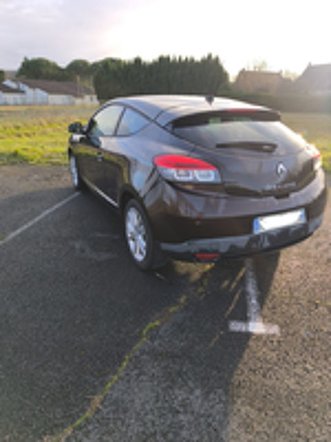 M&eacute;gane III Coup&eacute; dCi 110 FAP eco2 Dynamique EDC 2012 occasion 24150 Lalinde