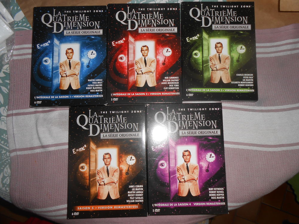 S&eacute;rie int&eacute;grale "la quatri&egrave;me dimension" DVD et blu-ray