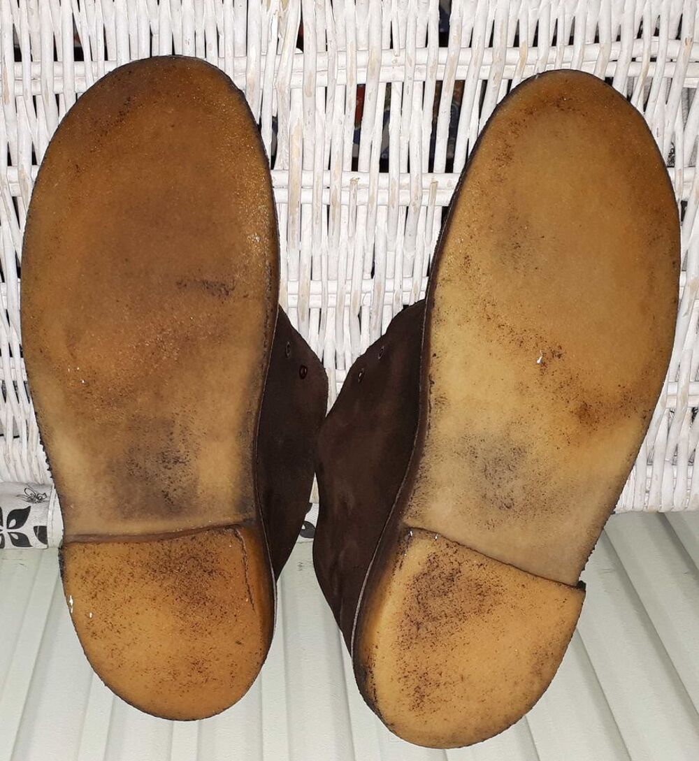 Chaussures CLARKS DESERT BOOTS Marrons et Fourr&eacute;es P. 40 Chaussures