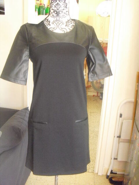 robe noire bi mati�re simili cuir NEUVE �tiquett�e TAILLE 36 15 Lyon 5 (69)
