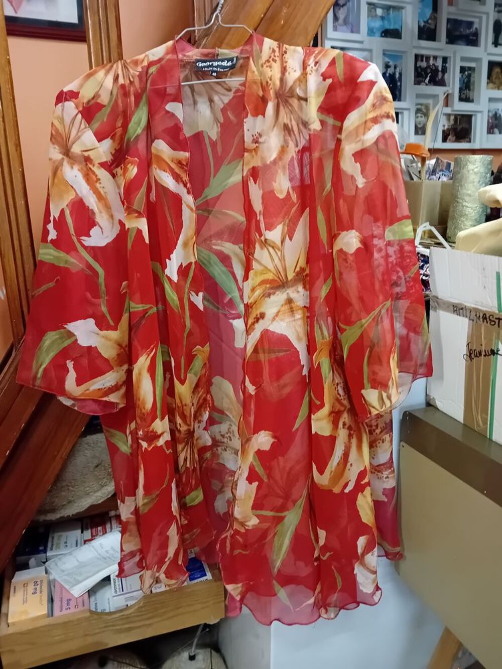 bel ensemble rouge pour petite personne ( 150 &agrave; 155 cm) Vêtements