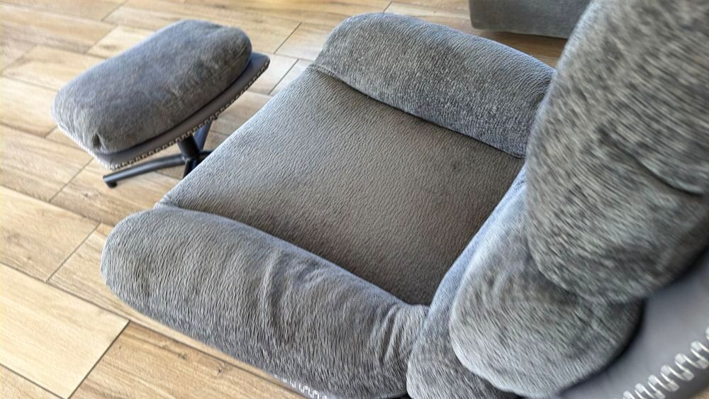 FAUTEUIL BASCULANT AVEC REPOSE JAMBES Décoration