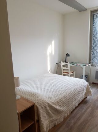  Appartement à louer 2 pièces 37 m²