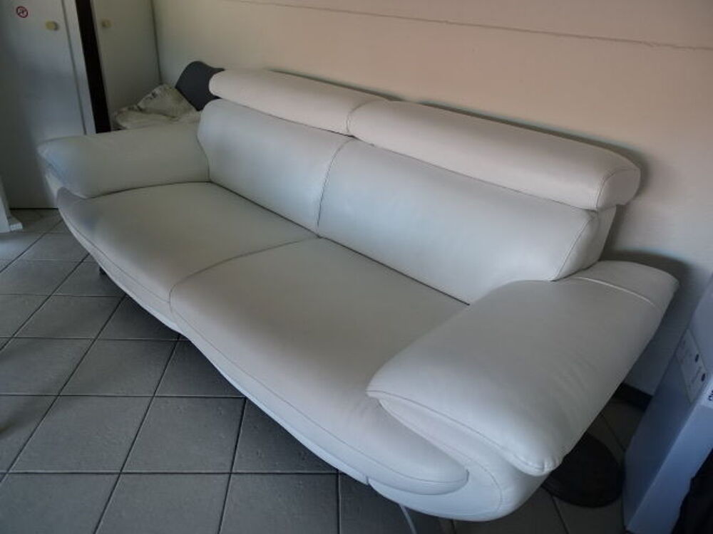 CANAPE CUIR 3 PLACES Meubles