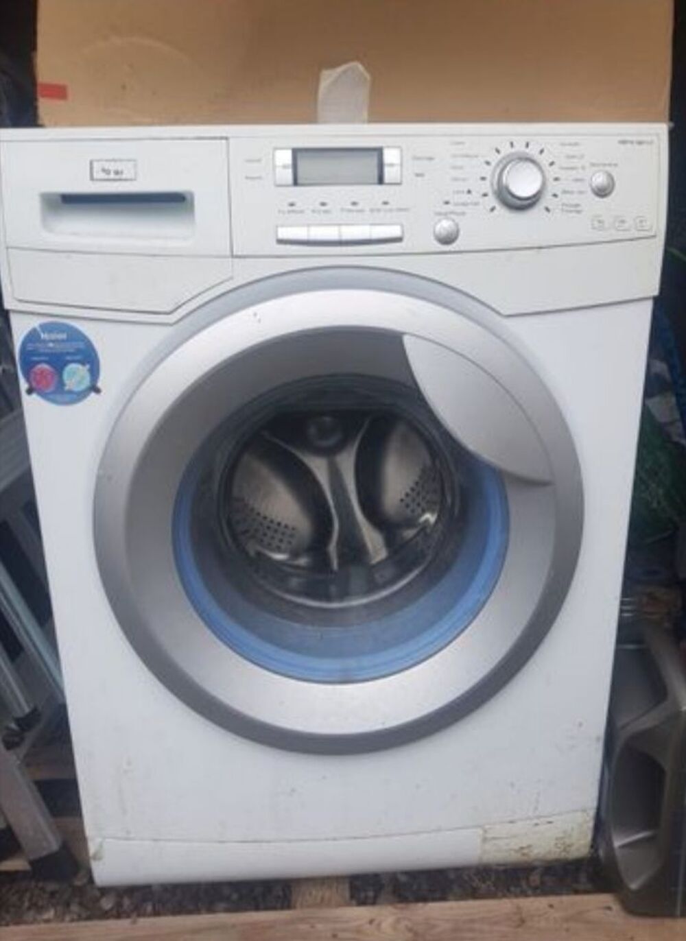 Machine &agrave; laver HAIER HW70-12811-F Electroménager