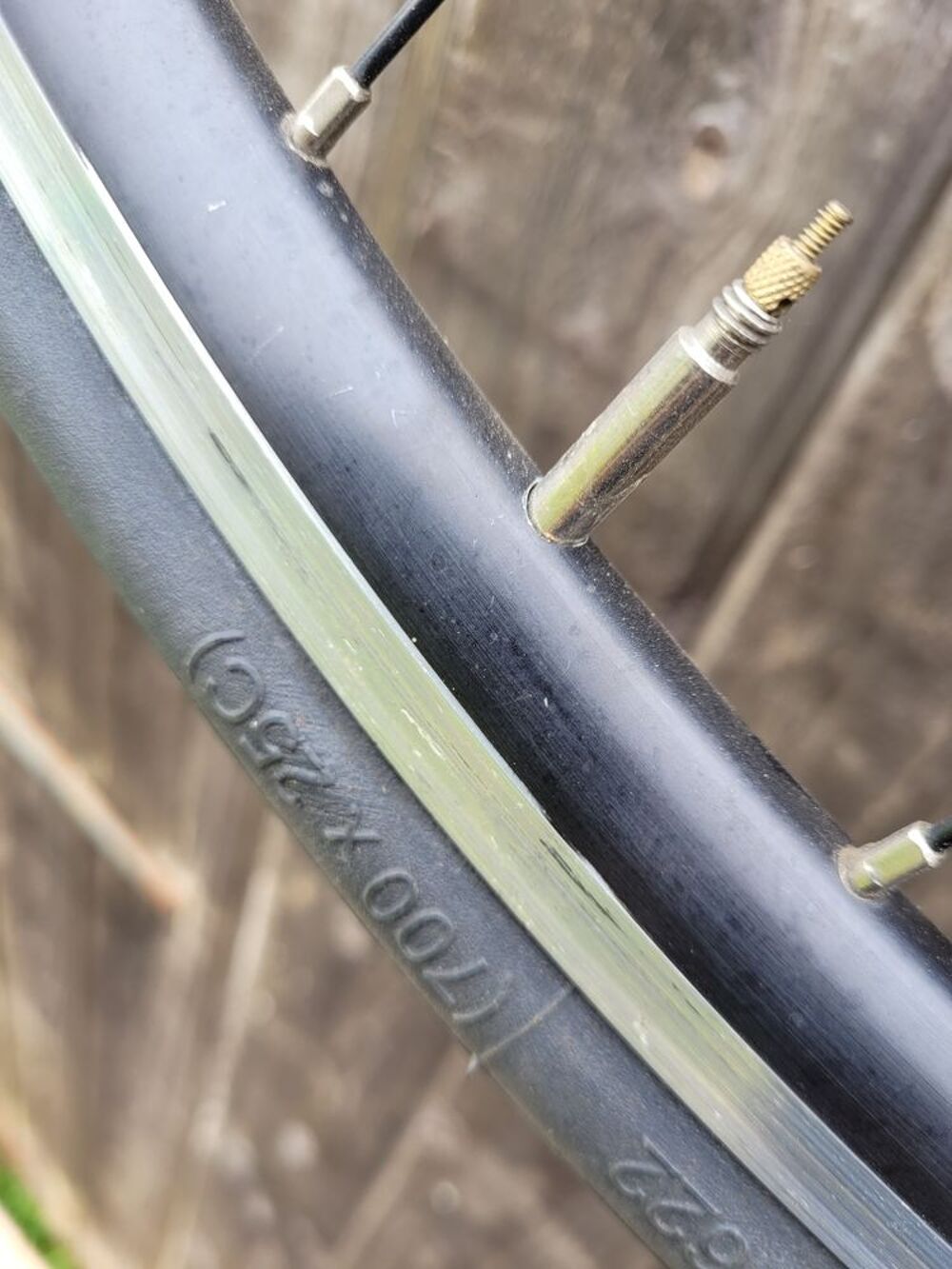 Roues de v&eacute;lo route en aluminium Shimano Sports