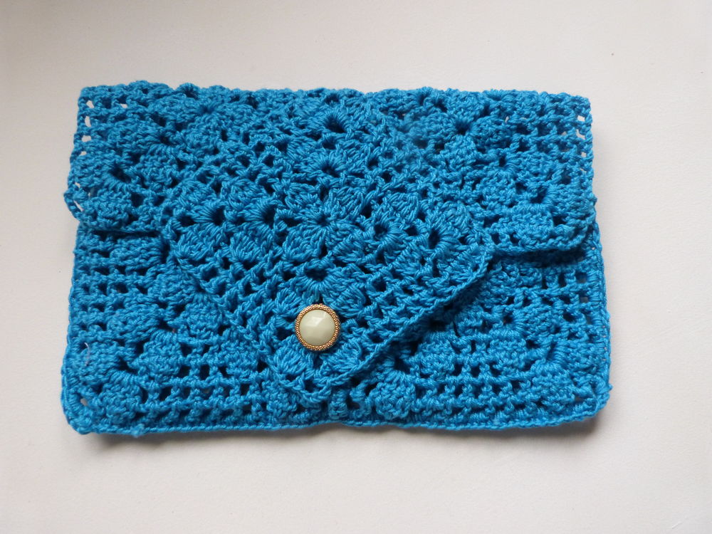 sac a main bandouli&egrave;re fait main au crochet Maroquinerie
