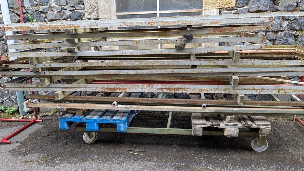 Fer de reemploi cornere en L et divers
Bricolage