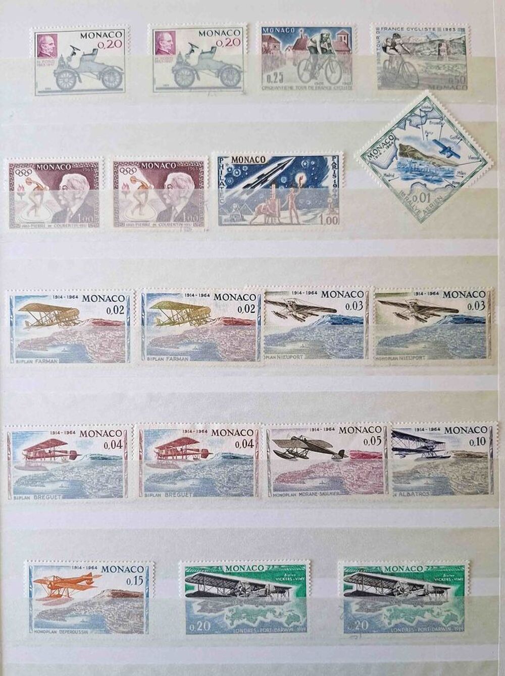 S&eacute;rie de timbres de collection de Monaco 