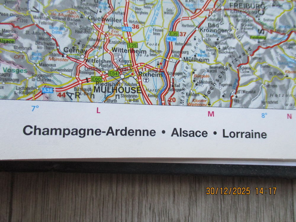 Livre atlas et livre la provence Livres et BD