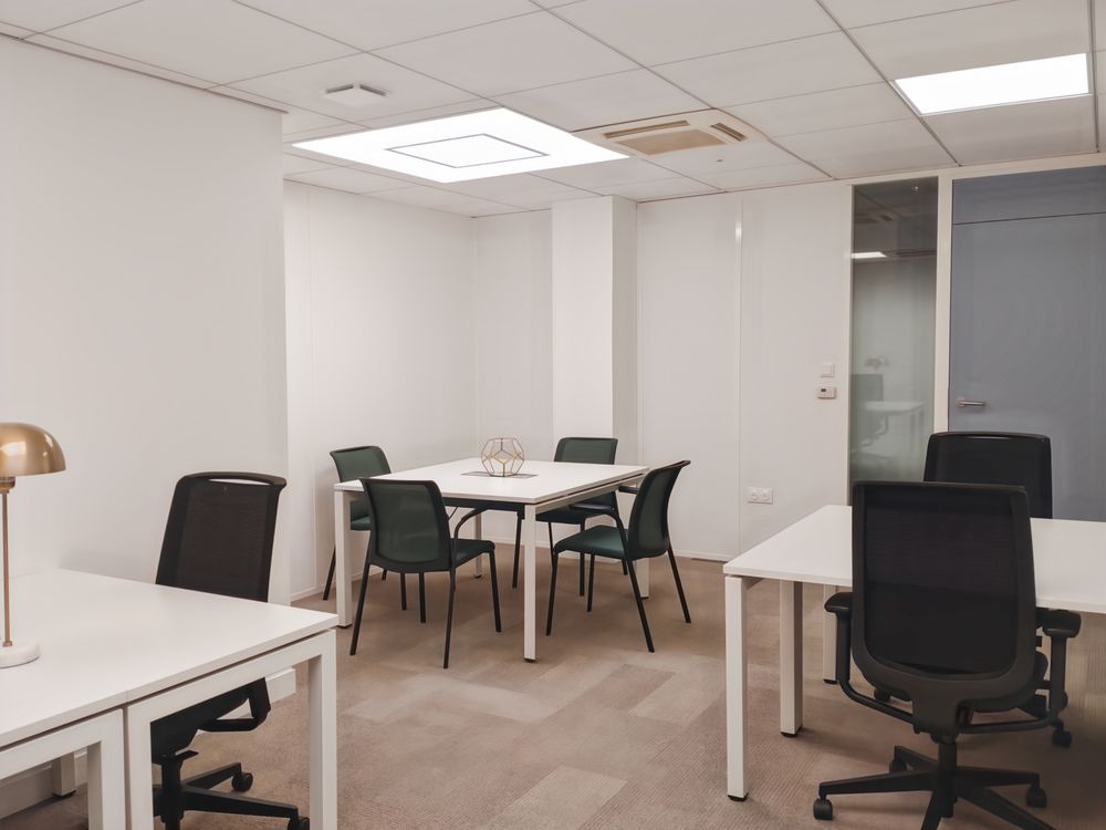   Trouvez un espace de coworking à Cachan, Avenue Aristide Briand  