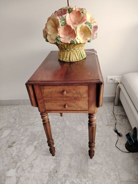 Table d'appoint /travailleuse Menton (06)