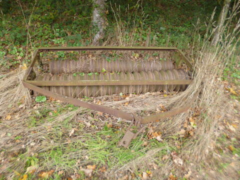 Rouleau cultiparker en 2 mtres de long tractable 140 Hnon (22)