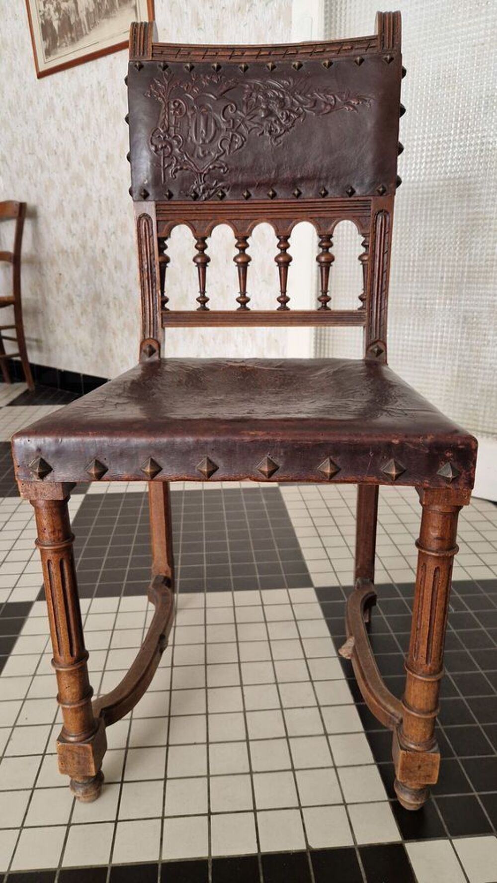 Lot de 4 chaises style Henri II Meubles
