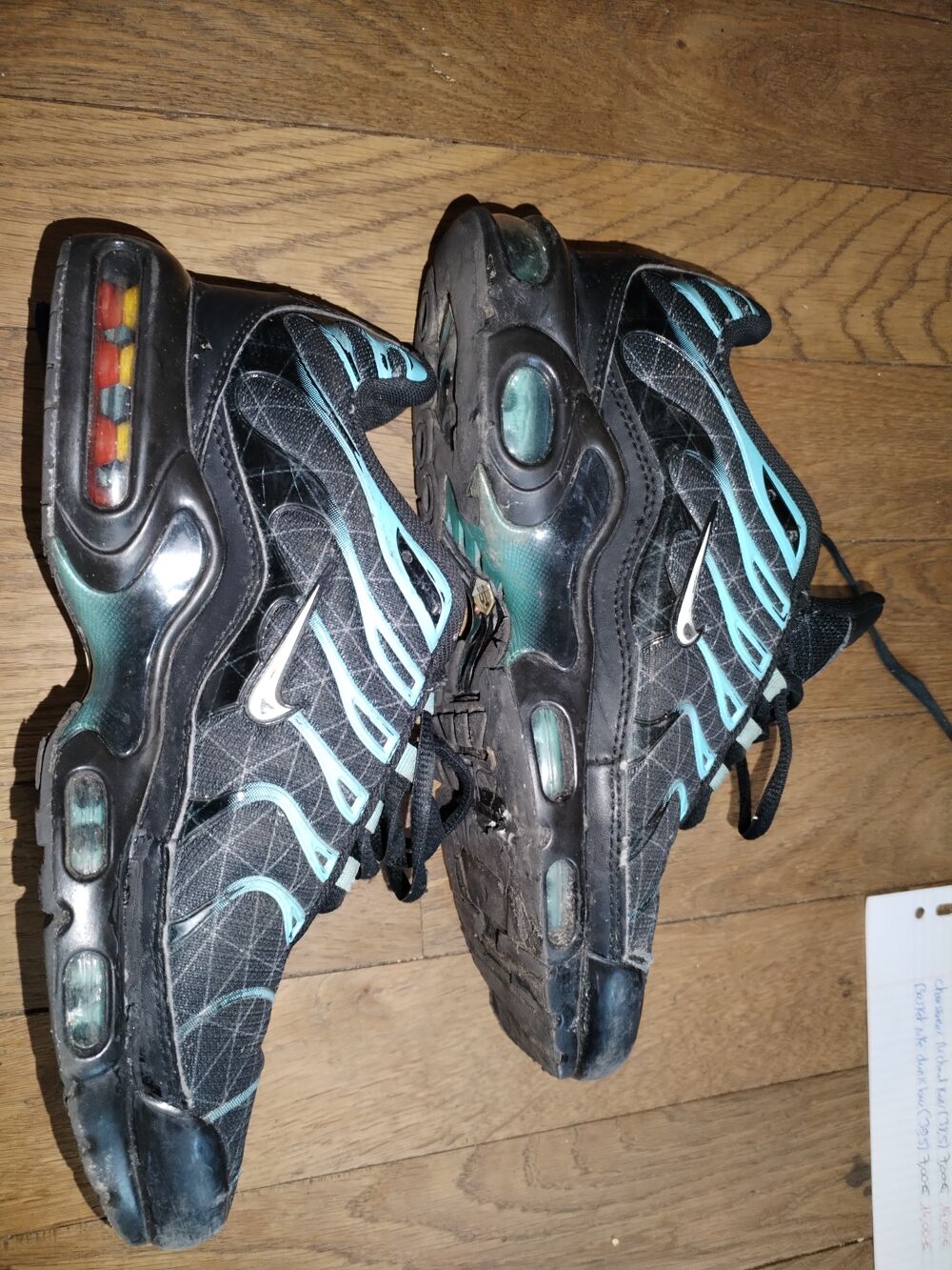 Nike TN bleu (taille 42) languette d&eacute;cousue
Chaussures