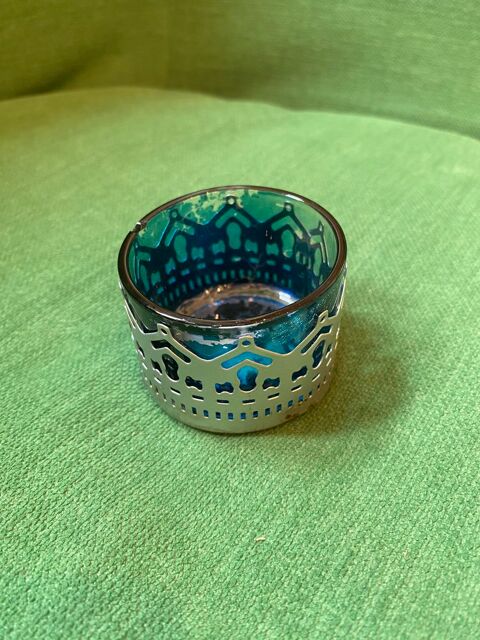 Porte-bougie en verre bleu claire 5 Menton (06)