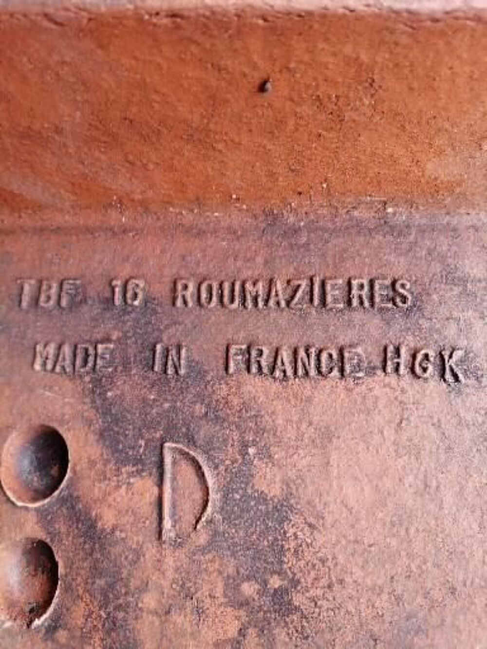 Recherche tuiles de rives TBF 16 Roumazi&egrave;res. Bricolage