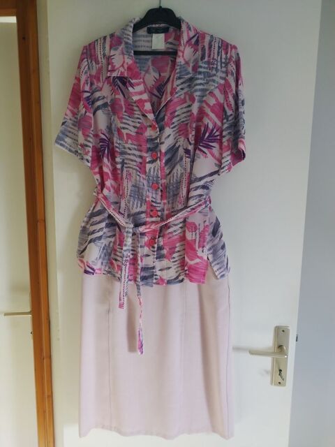 ensemble jupe et chemisier CATY JANE cr�ations PARIS 10 Saint-Senier-sous-Avranches (50)