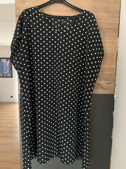 Robe d' �t�     Emery rose    5 Saleilles (66)