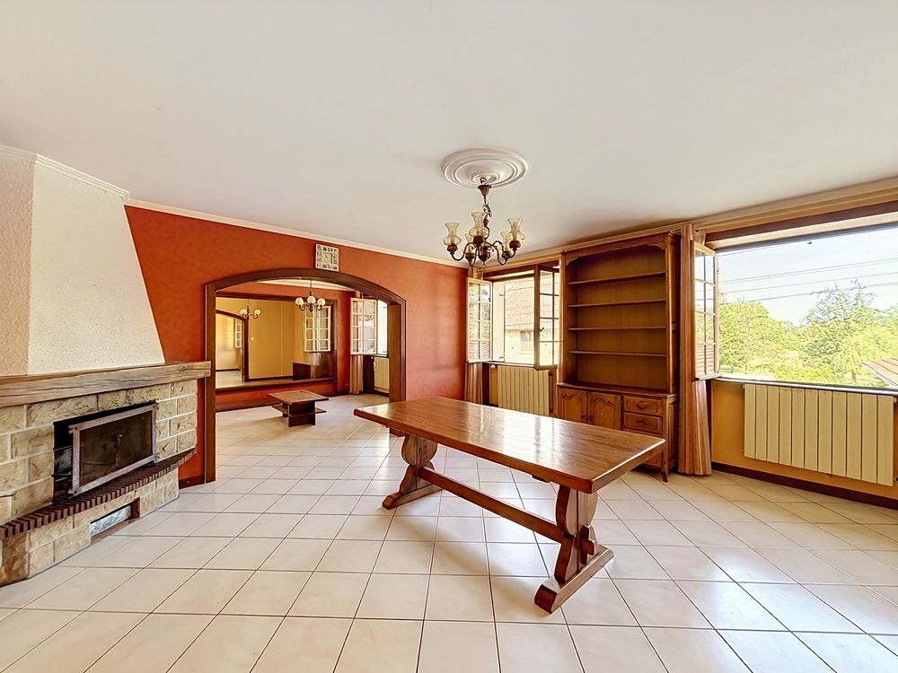 Vente Maison Maison de caractère avec 400 m² de garages et dépendances Bourguignon-lès-la-charité