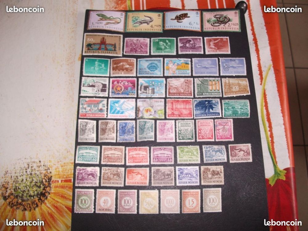 Lot de 116 Timbres diff&eacute;rents et oblit&eacute;r&eacute;s d'Indon&eacute;sie. 