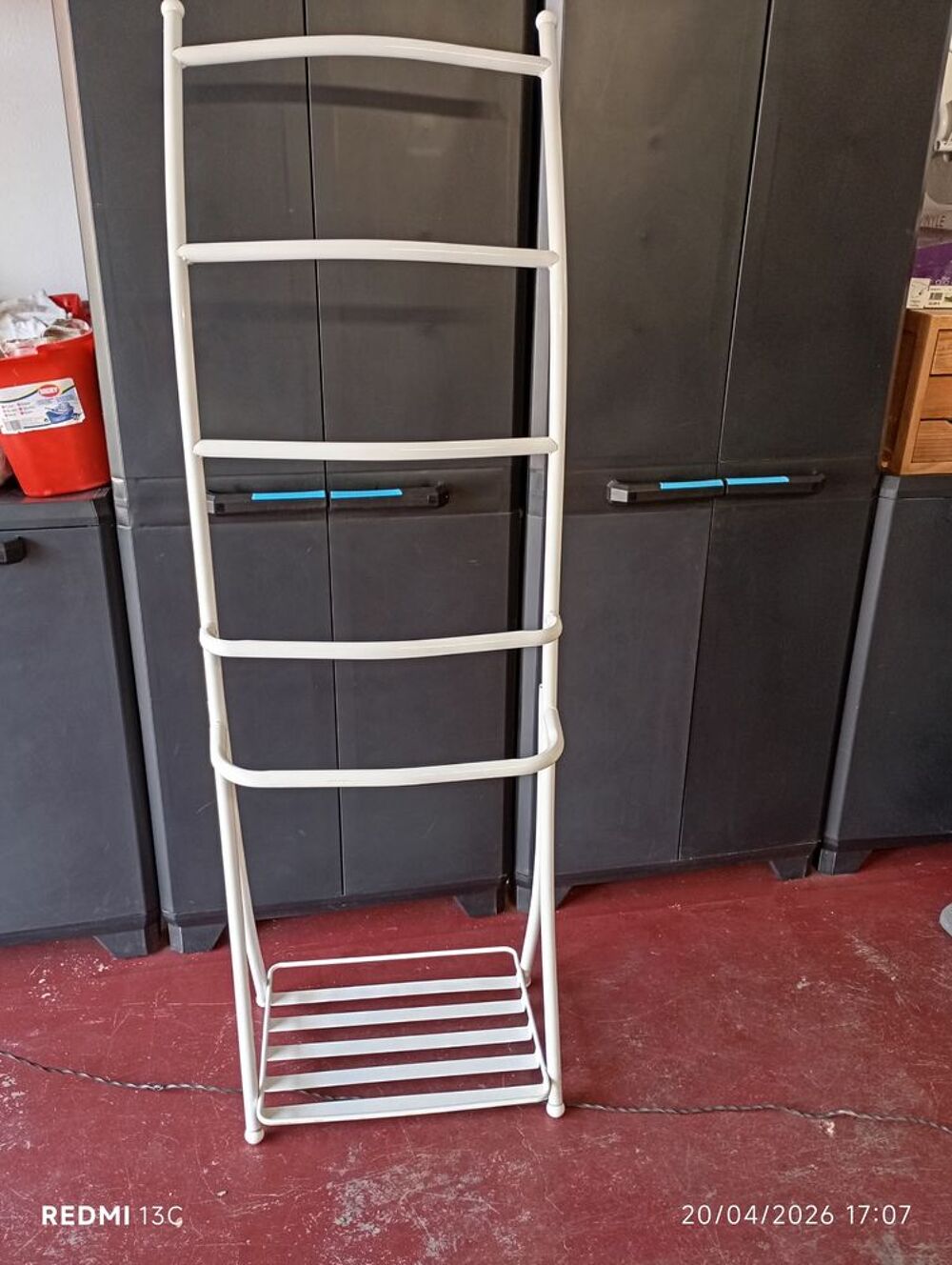 PORTE SERVIETTES Meubles