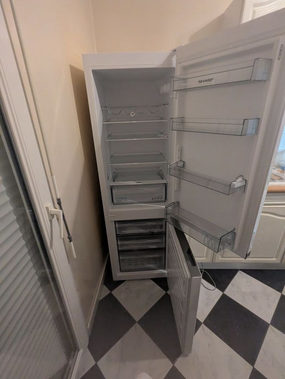 R&eacute;frig&eacute;rateur cong&eacute;lateur blanc double porte Electroménager