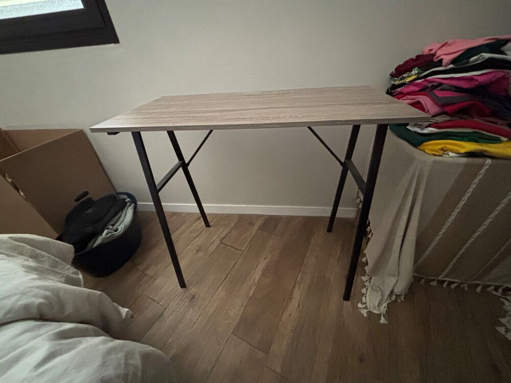 bureau + chaise Meubles