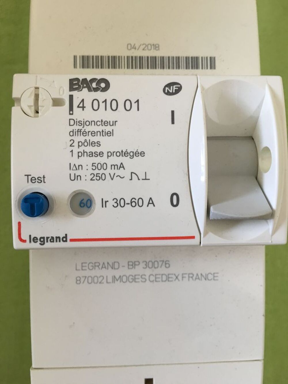 disjoncteur diff&eacute;rentiel monophas&eacute; 30-60A
Bricolage