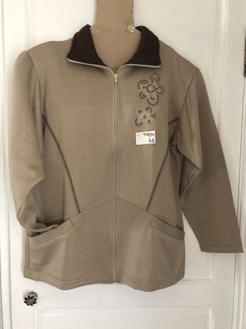 Veste sweat-shirt NEUVE T 42 7 Les Brouzils (85)