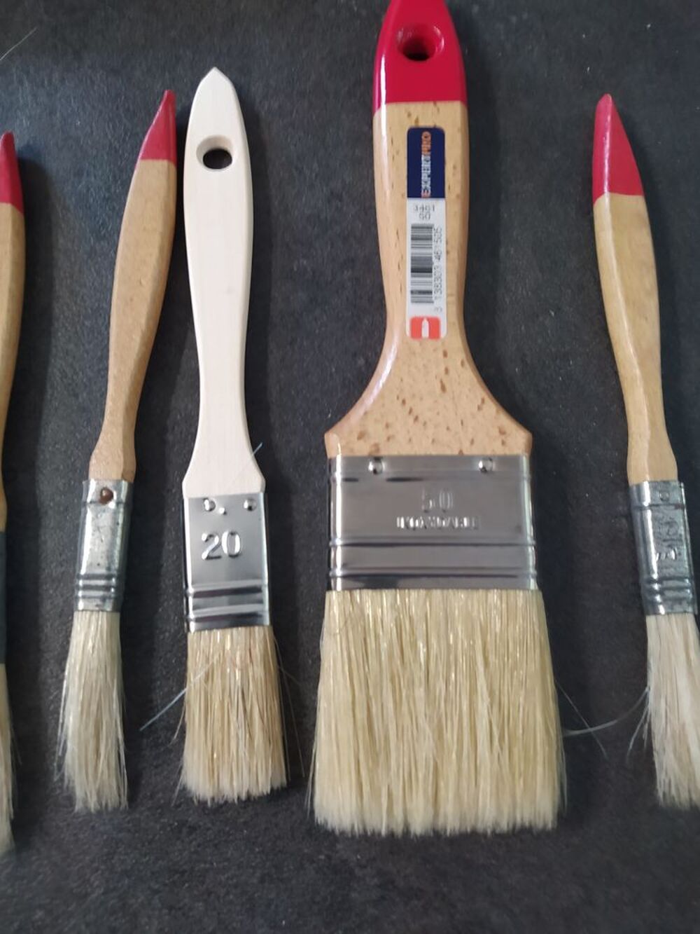 12 pinceaux neuf de diff&eacute;rents mod&egrave;les et de taille Bricolage