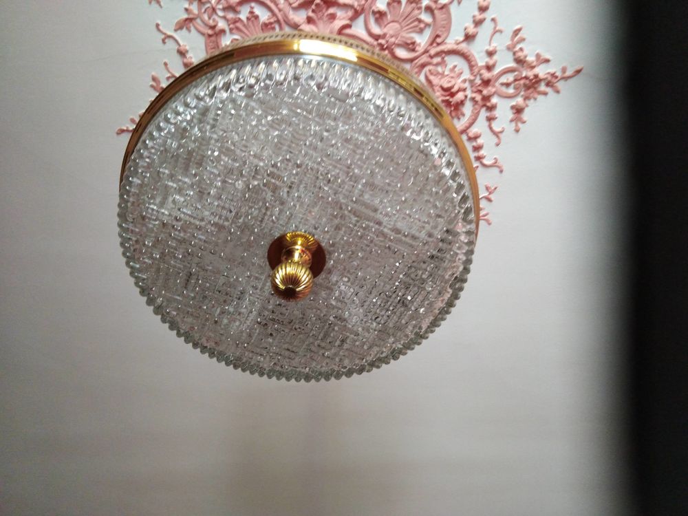 Plafonnier &Eacute;l&eacute;gant Dor&eacute; avec cristal Taill&eacute; Meubles