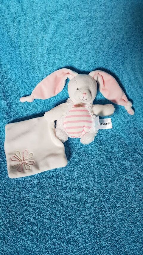 Peluche lapin layette rose et blanc  Mouchoir fleur Baby Nat 8 La Clotte (17)