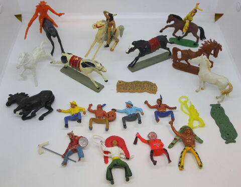 Cavaliers Western � restaurer SITTING BULL et BUFFALO BILL
18 Issy-les-Moulineaux (92)