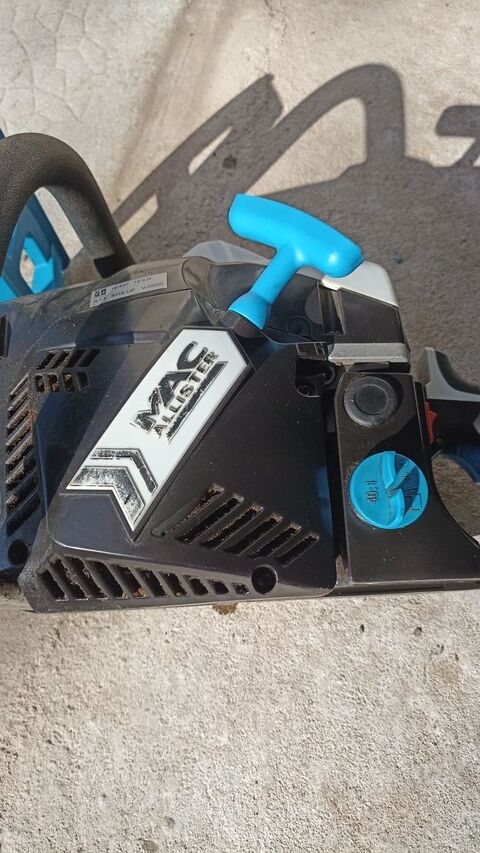 Tron�onneuse 130 Le Louroux-B�connais (49)