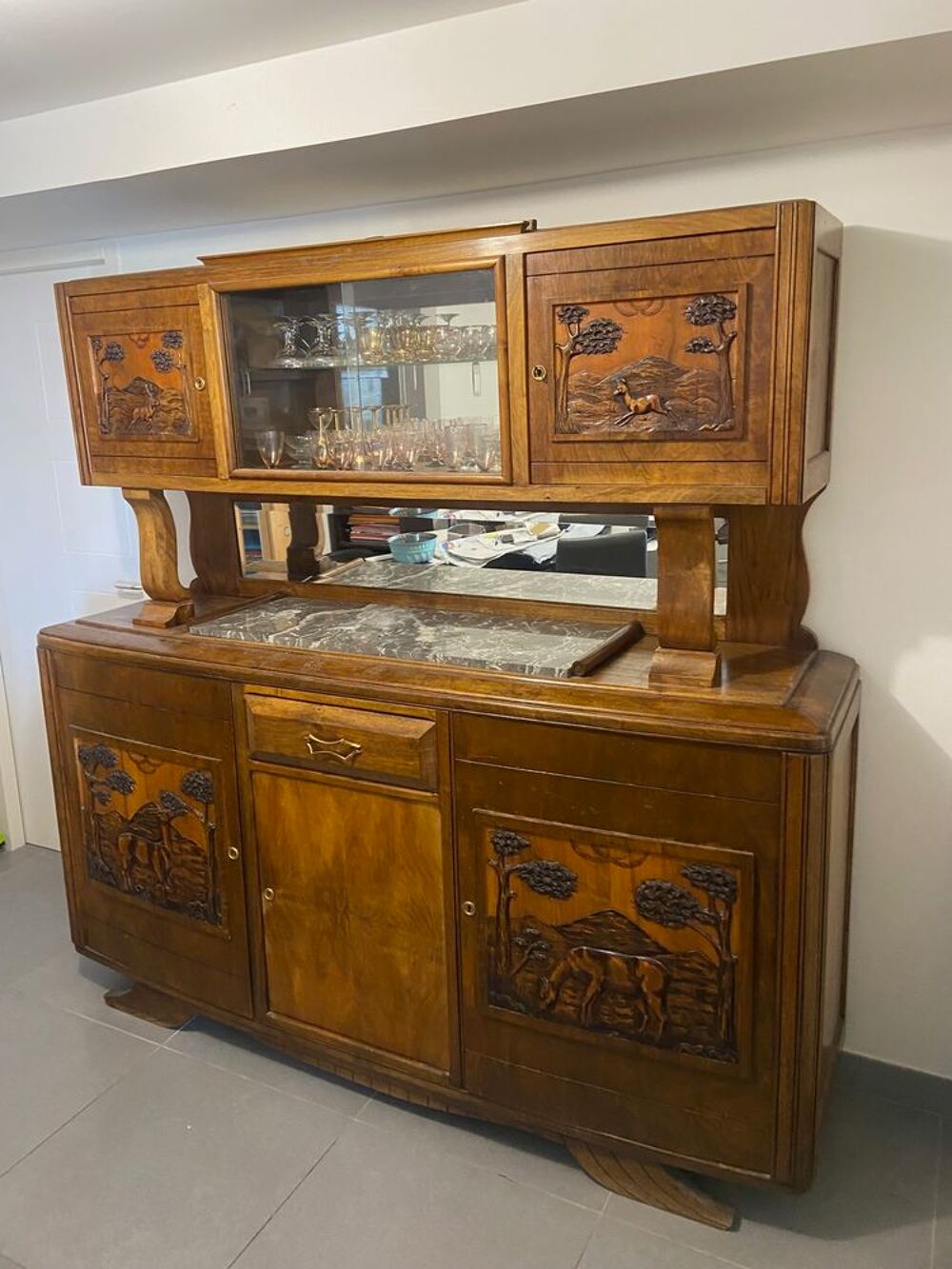 Biblioth&egrave;que et Buffet en Merisier, l'ensemble de 2 meubles
Meubles