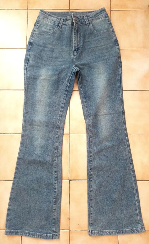 Jean bleu gris T38/M évasé bas bootcut extensible Shein neuf 8 Toulon (83)