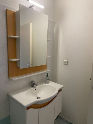  Appartement à louer 2 pièces 39 m²
